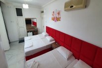 Fethiye Merkez'de Yarım Pansiyon 4 KİŞİLİK AİLE ODASI 
