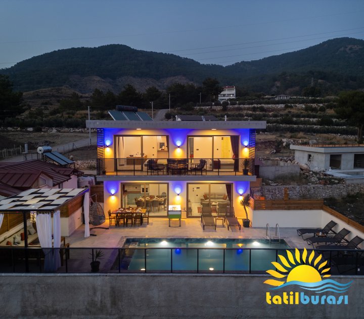 Ultra Lüks Merkezi Konumda Eşsiz Villa